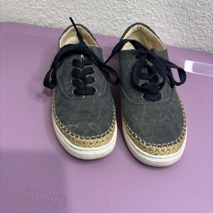 UGG Gray and Tan Flats